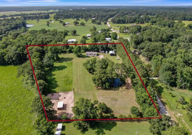 1st image of 17055 Rogers Rd, New Waverly, TX 77358 | MLS# 33926895
