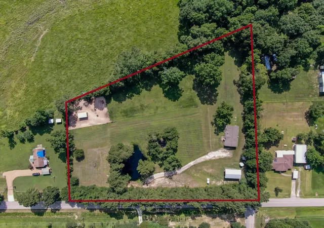 3rd image of 17055 Rogers Rd, New Waverly, TX 77358 | MLS# 33926895