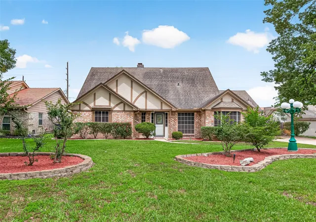 2nd image of 607 E Cypresswood Dr, Spring, TX 77373 | MLS# 16595543