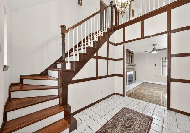 Photo 4 of Single family home for sale at 607 E Cypresswood Dr, Spring, TX 77373 | MLS# 16595543 | Listing updated on 2026-09-12