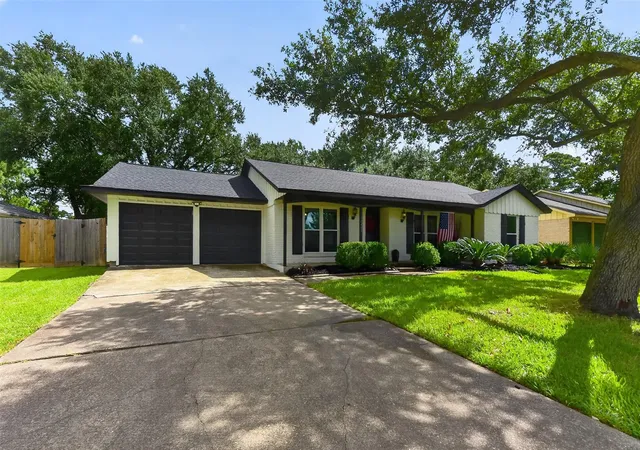 2nd image of 10407 Winding Trail Rd, La Porte, TX 77571 | MLS# 7476045