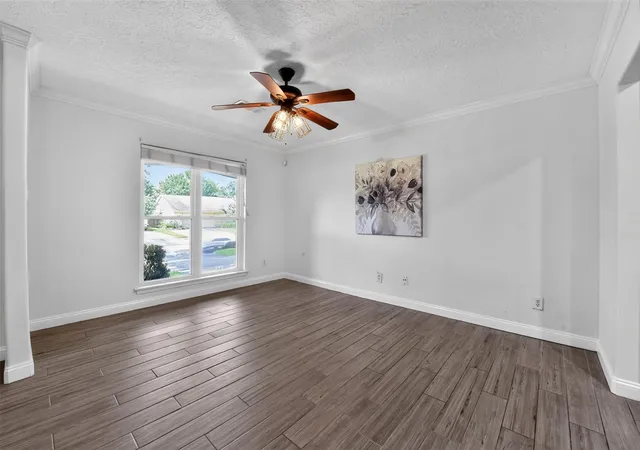 5th image of 10407 Winding Trail Rd, La Porte, TX 77571 | MLS# 7476045