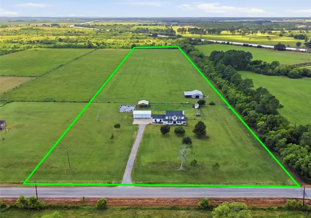 2nd image of 4560 Mc Dermand Rd, China, TX 77613 | MLS# 68388281