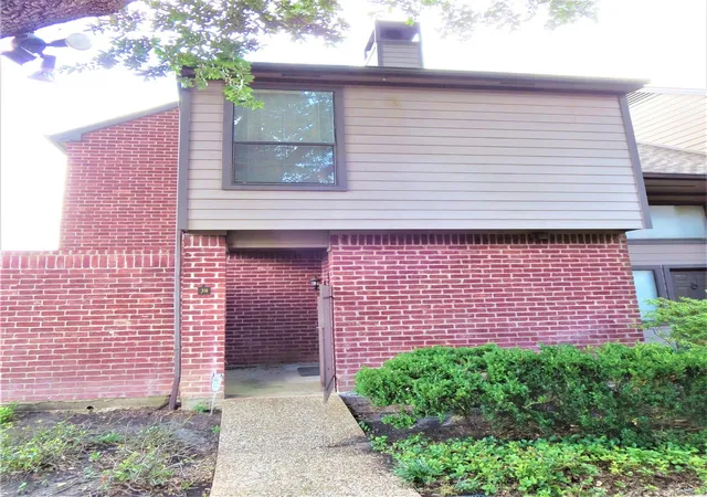 1st image of 7447 Cambridge St #38, Houston, TX 77054 | MLS# 55427284