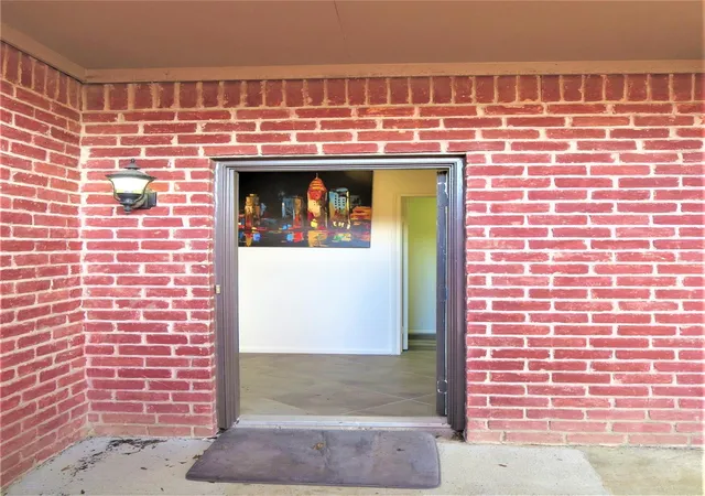 3rd image of 7447 Cambridge St #38, Houston, TX 77054 | MLS# 55427284