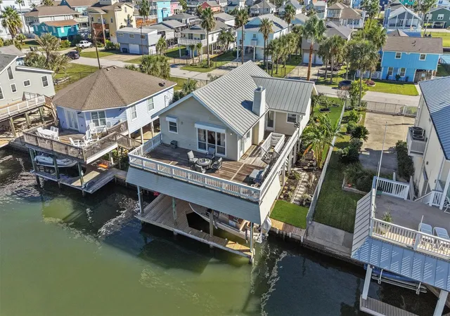 Photo 2 of Single family home for sale at 22202 Frio Dr, Galveston, TX 77554 | MLS# 65597319 | Listing updated on 2026-09-20