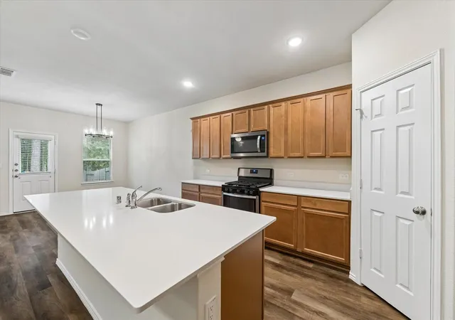 Photo 2 of Single family home for sale at 4050 Timber Sapp Dr, Conroe, TX 77304 | MLS# 60390419 | Listing updated on 2026-08-07