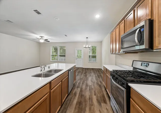 Photo 3 of Single family home for sale at 4050 Timber Sapp Dr, Conroe, TX 77304 | MLS# 60390419 | Listing updated on 2026-08-07
