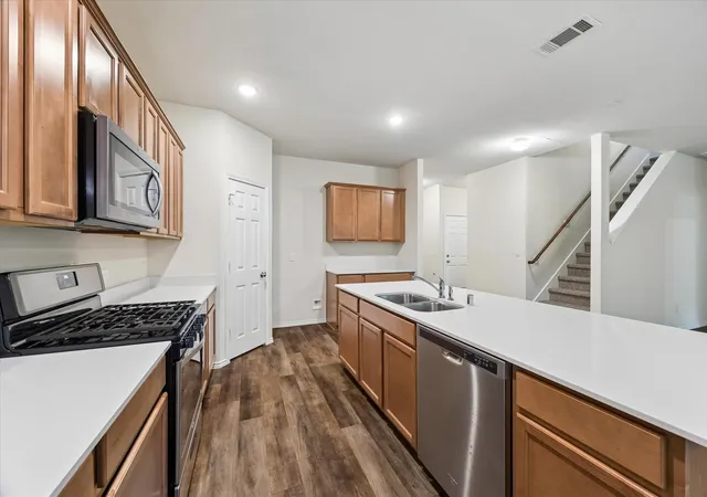 Photo 3 of Single family home for sale at 4050 Timber Sapp Dr, Conroe, TX 77304 | MLS# 60390419 | Listing updated on 2026-08-07