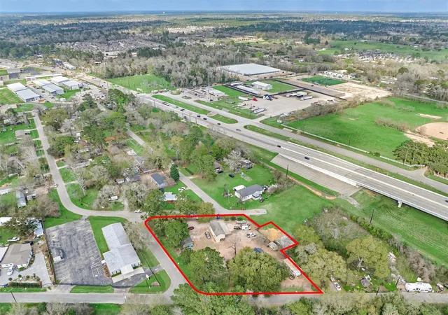 3rd image of 24732 Hufsmith Kohrville Rd, Tomball, TX 77375 | MLS# 42212672