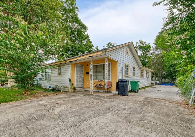 1st image of 508 Neyland St, Houston, TX 77022 | MLS# 22810748