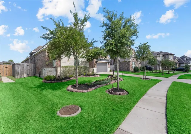 2nd image of 18519 Spellman Ridge Dr, Tomball, TX 77377 | MLS# 90886523