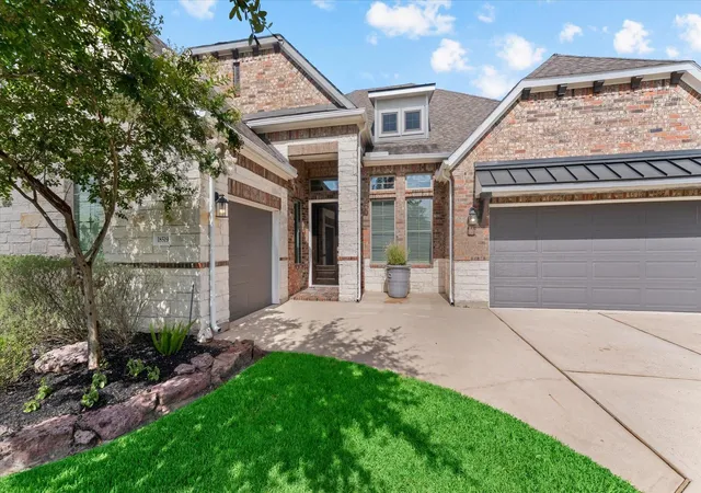 3rd image of 18519 Spellman Ridge Dr, Tomball, TX 77377 | MLS# 90886523