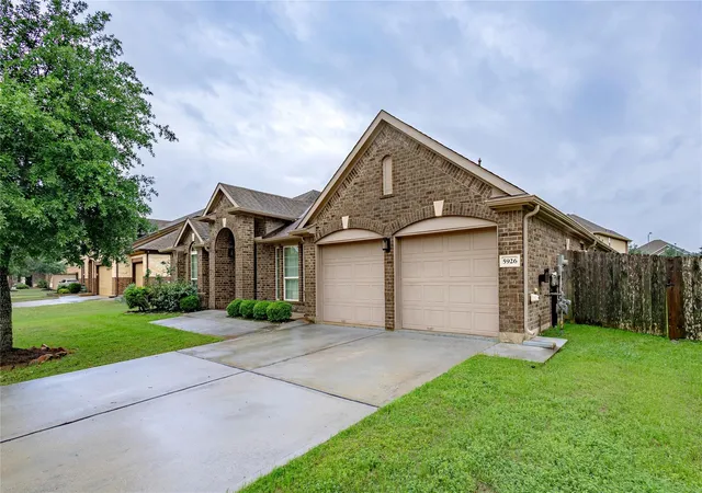 Homes for sale in Richmond, TX | 5926 Jasper Terrace Ln, Richmond, TX 77469 | MLS# 42434459