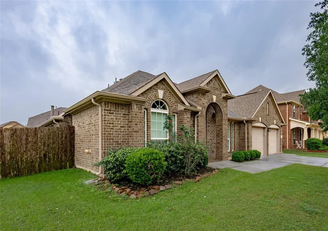 Homes for sale in Richmond, TX | 5926 Jasper Terrace Ln, Richmond, TX 77469 | MLS# 42434459