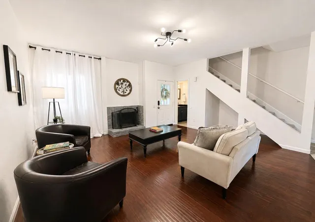 4th image of 11710 Southlake Dr #47, Houston, TX 77077 | MLS# 14253805