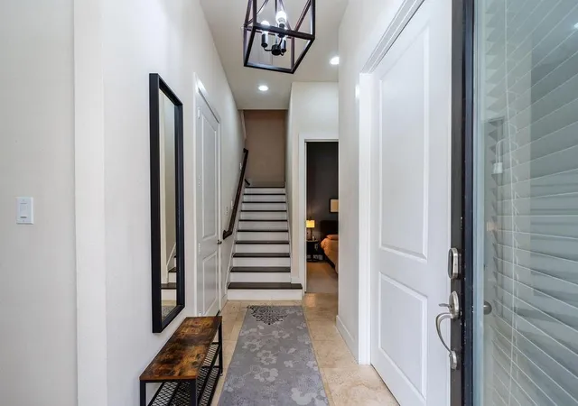 4th image of 94 N Hutcheson St, Houston, TX 77003 | MLS# 90924344