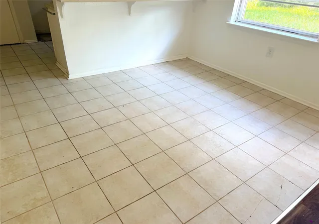 4th image of 1822 Oaklawn St, Sugar Land, TX 77498 | MLS# 44246588