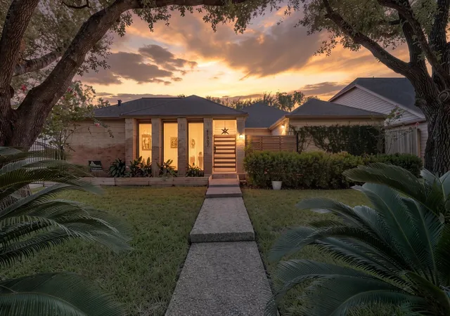 1st image of 11807 Carriage Hill Dr, Houston, TX 77077 | MLS# 83341119