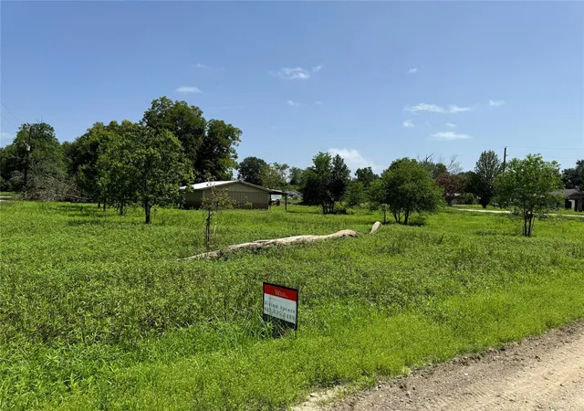 Photo 1 of Land for sale at 000 White Oak Dr, Trinity, TX 75862 | MLS# 895416 | Listing updated on 2025-09-25