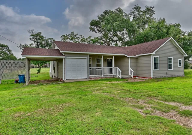 Single family home for sale at 1532 Highway 159 W, Bellville, TX 77418 | MLS# 67031495
