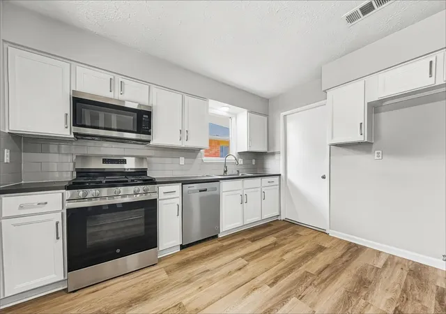 Photo 3 of Sale Pending at 12210 Lambeth Palace Dr, Houston, TX 77066 | MLS# 71283556 | Listing updated on 2026-09-04