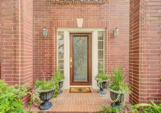 Photo 4 of Single family home for sale at 2810 Plantation Wood Ln, Missouri City, TX 77459 | MLS# 58819714 | Listing updated on 2026-08-27