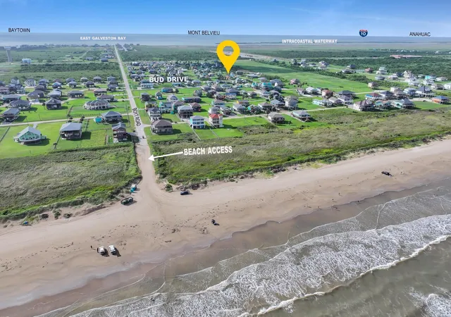 Homes for sale in Crystal Beach, TX | 151 Bud Dr, Crystal Beach, TX 77650 | MLS# 10275966