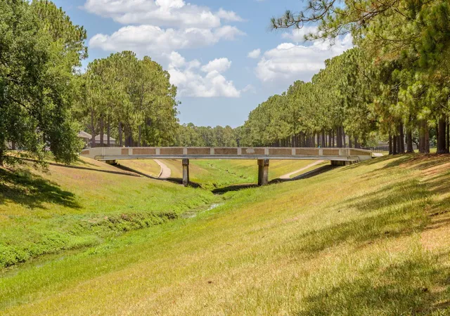28th image of 16023 Havenhurst Dr, Houston, TX 77059 | MLS# 64365045