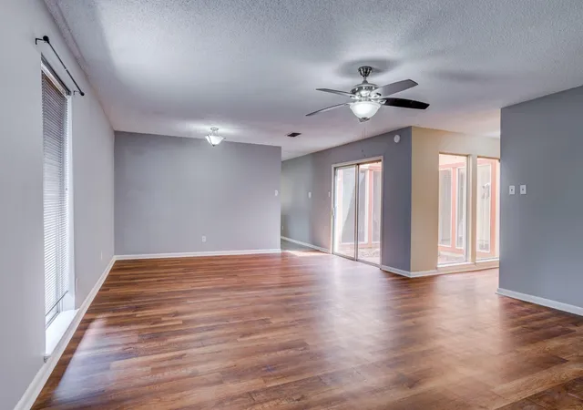 5th image of 16023 Havenhurst Dr, Houston, TX 77059 | MLS# 64365045