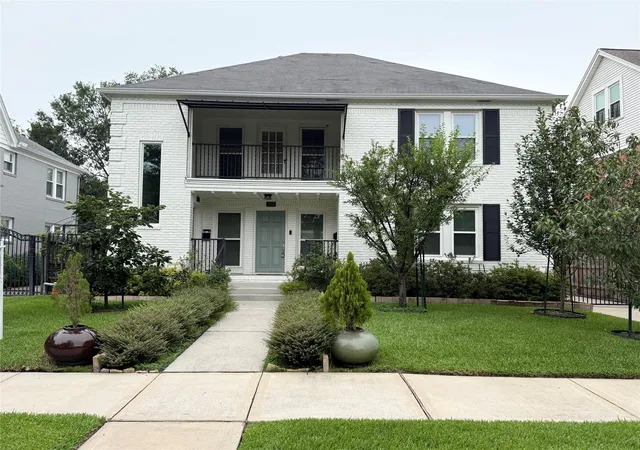 1st image of 2312 Watts St, Houston, TX 77030 | MLS# 15098647