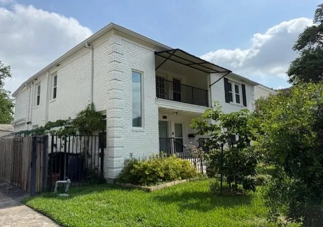 2nd image of 2312 Watts St, Houston, TX 77030 | MLS# 15098647
