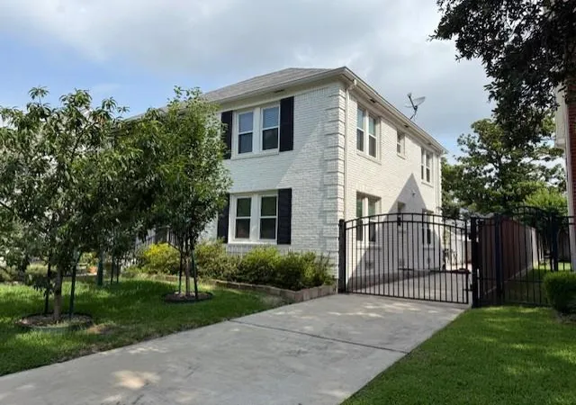 3rd image of 2312 Watts St, Houston, TX 77030 | MLS# 15098647