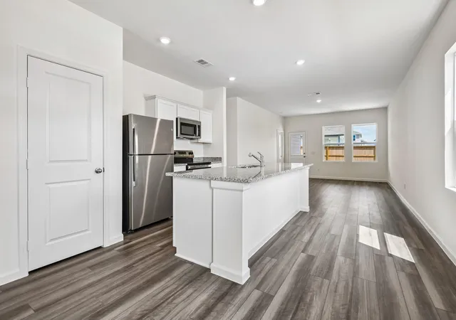 Photo 2 of Single family home for sale at 2411 Evergreen Falls Dr, Crosby, TX 77532 | MLS# 64545924 | Listing updated on 2026-09-17