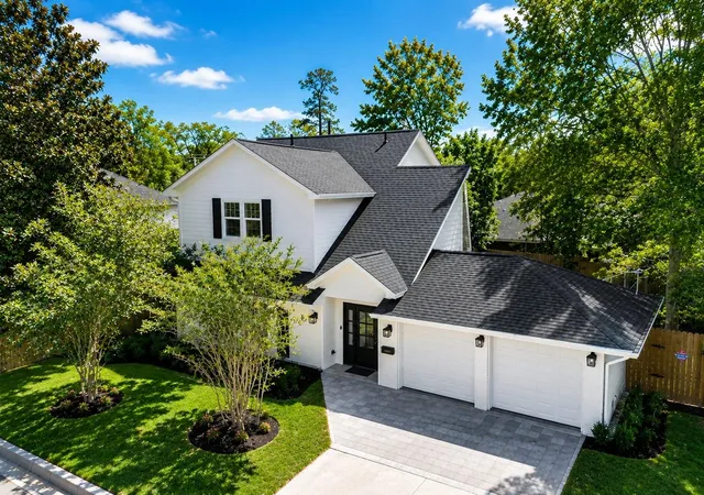 Photo 2 of Single family home for sale at 1207 Martin St, Houston, TX 77018 | MLS# 80358283 | Listing updated on 2026-09-21