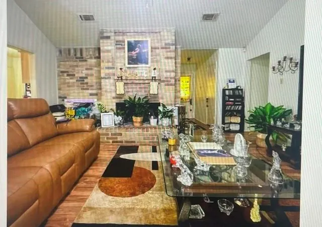 Photo 2 of Single family home for sale at 11950 Elk Springs Dr, Houston, TX 77067 | MLS# 84606860 | Listing updated on 2026-08-25