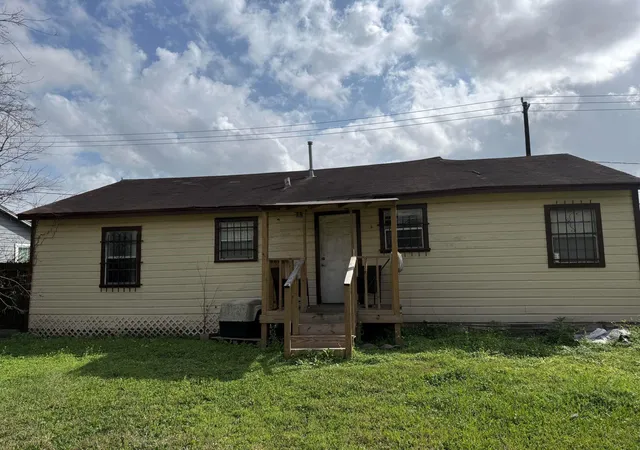 10th image of 4809 Wenda St, Houston, TX 77033 | MLS# 55692164