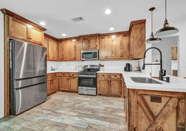4th image of 206 Southern Oaks Dr, Lake Jackson, TX 77566 | MLS# 62820610