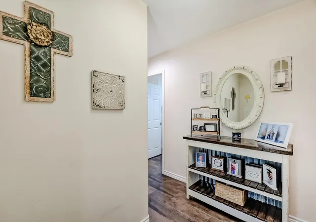 Photo 4 of Single family home for sale at 1570 Rebecca Pl, Vidor, TX 77662 | MLS# 56599529 | Listing updated on 2026-10-07