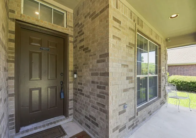Photo 3 of Sale Pending at 2514 Spring Dusk Ln, Spring, TX 77373 | MLS# 65360104 | Listing updated on 2026-09-15