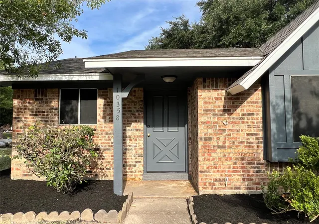 Photo 4 of Sale Pending at 10358 Misty River Dr, Houston, TX 77086 | MLS# 15135575 | Listing updated on 2026-09-14