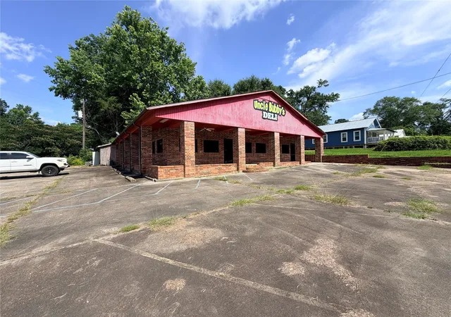 2nd image of 400 S Main St, Jasper, TX 75951 | MLS# 52335215