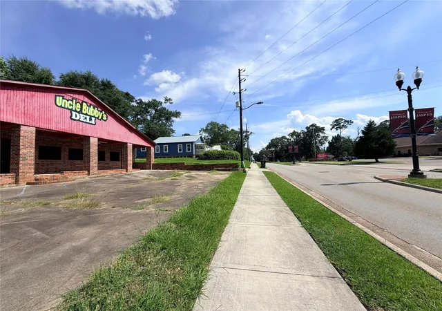 Photo 3 of Land for sale at 400 S Main St, Jasper, TX 75951 | MLS# 52335215 | Listing updated on 2026-10-01