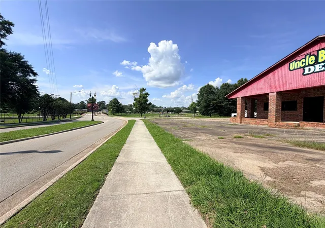 Photo 3 of Land for sale at 400 S Main St, Jasper, TX 75951 | MLS# 52335215 | Listing updated on 2026-10-01