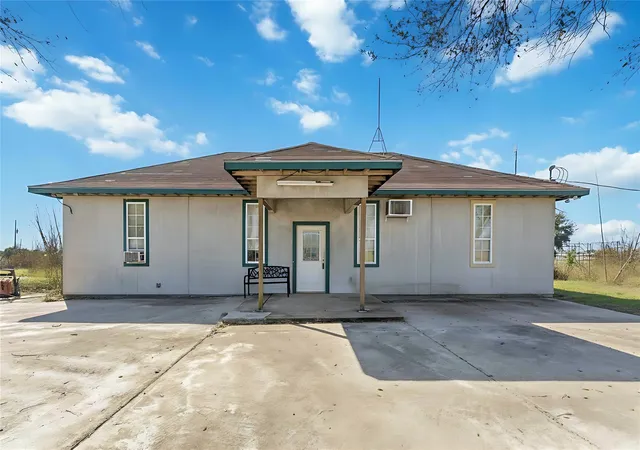 Photo 1 of Single family home for sale at 7954 County Rd 121, Rosharon, TX 77583 | MLS# 81189587 | Listing updated on 2026-08-03