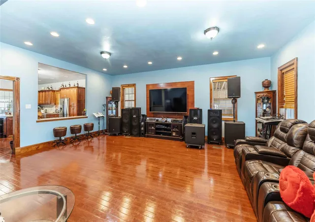 Photo 3 of Single family home for sale at 7954 County Rd 121, Rosharon, TX 77583 | MLS# 81189587 | Listing updated on 2026-08-03