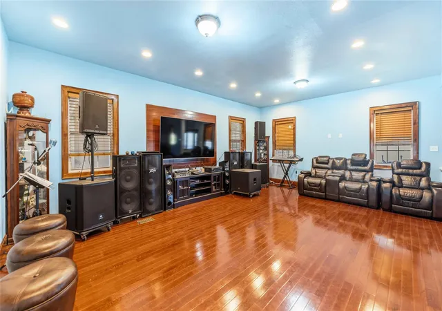 Photo 4 of Single family home for sale at 7954 County Rd 121, Rosharon, TX 77583 | MLS# 81189587 | Listing updated on 2026-08-03
