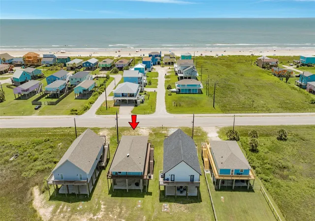 2nd image of 1741 Bluewater Hwy, Freeport, TX 77541 | MLS# 70371760