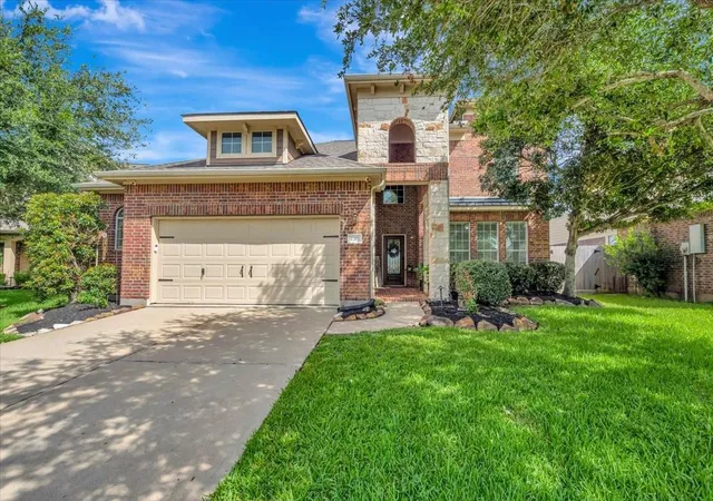 2nd image of 2391 Santa Luz Path, League City, TX 77573 | MLS# 75210406