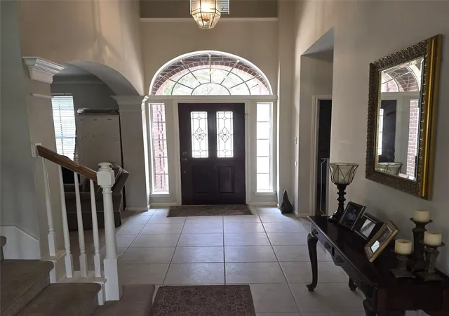 2nd image of 2431 Oyster Loop Dr, Sugar Land, TX 77478 | MLS# 20503850